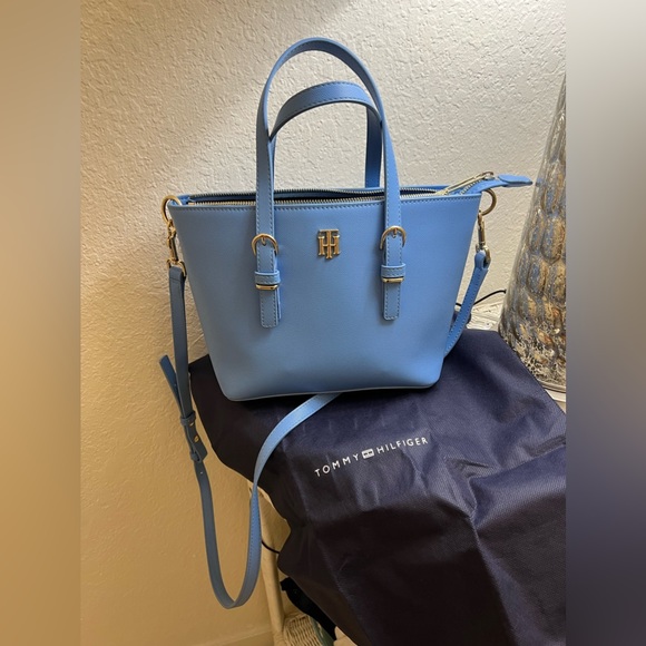 Tommy Hilfiger Hydrangea Blue Purse - Picture 2 of 12
